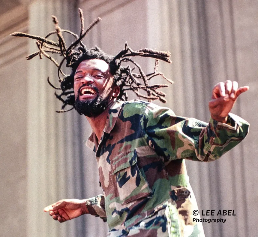 Imyaka 19 irashize umwami wa reggae Lucky phillipe Dube atabarutse