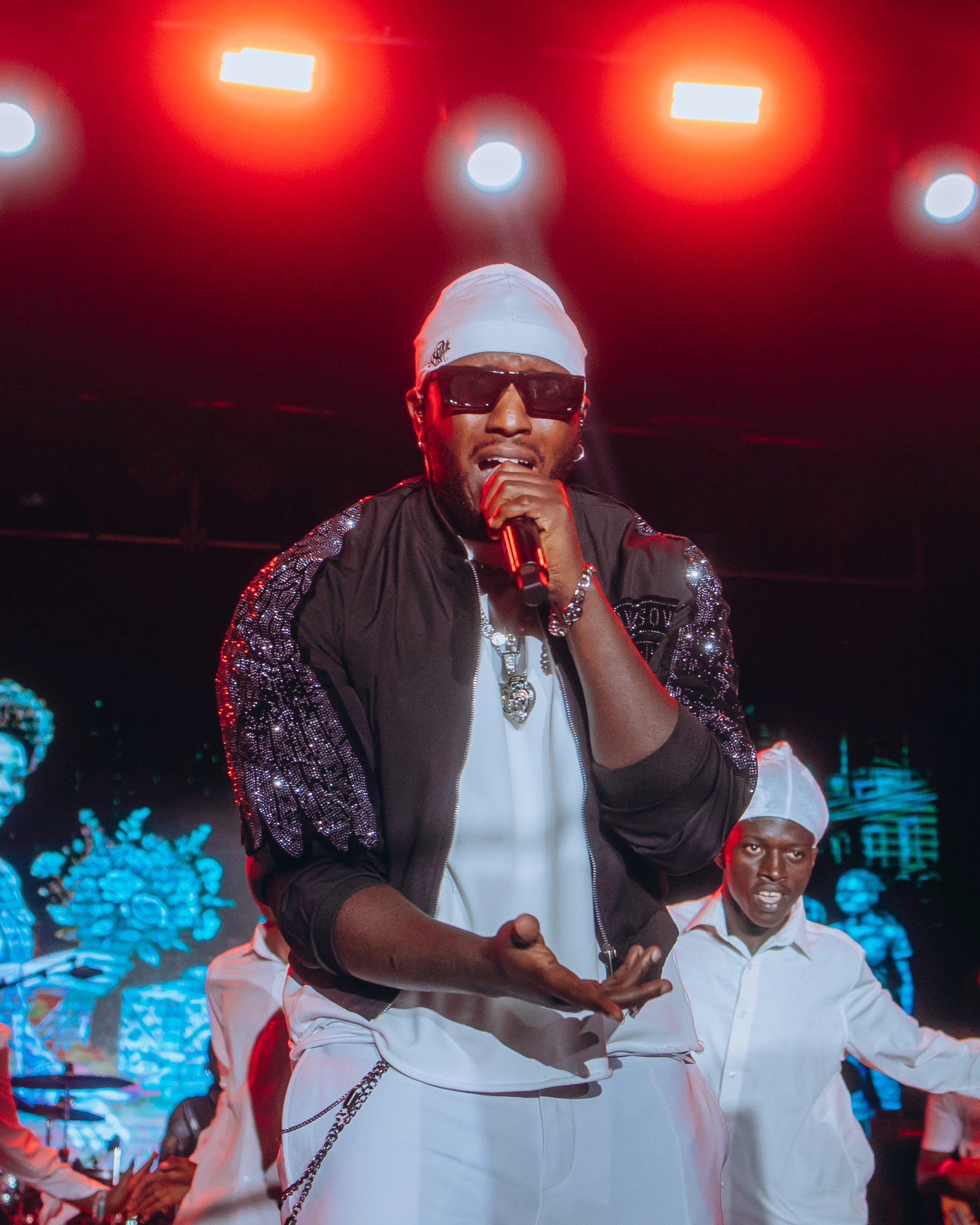 BEN KURI STAGE YARAFITE IMBARAGA ZIDASANZWE 