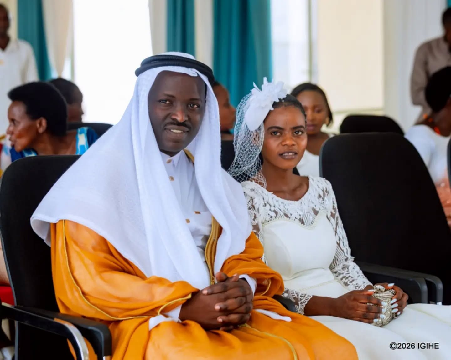  Apotre MUTABAZI  na Beatrice barebanaga akana ko mujisho 